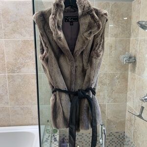 Faux Fur Vest - Kristen Blake Size Large